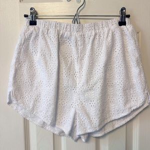 Vitamin A Cotton eyelet shorts - size small